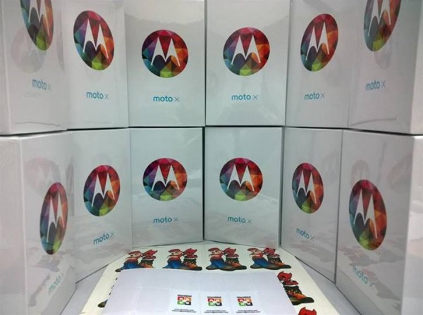 Storekini Moto X stock