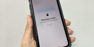 WhatsApp iOS Face ID