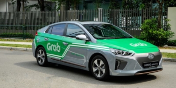 GrabCar Elektrik Indonesia 800