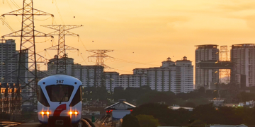 kelana jaya lrt line 27 new trains public transport Rapid KL PULSE app my50