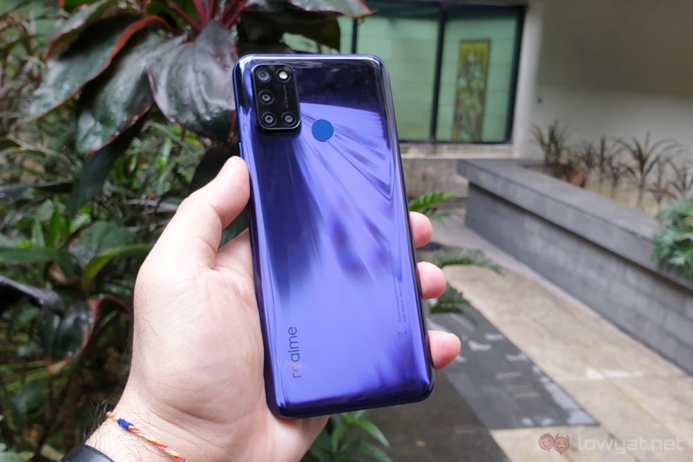 realme C17 back