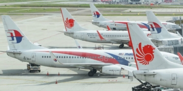 malaysia airlines malindo batik airport flight