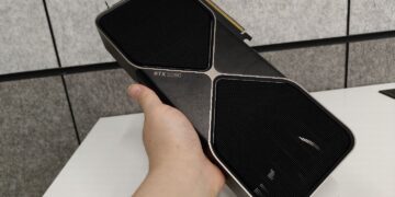 NVIDIA-GeForce-RTX-5080-FE-Leak-5